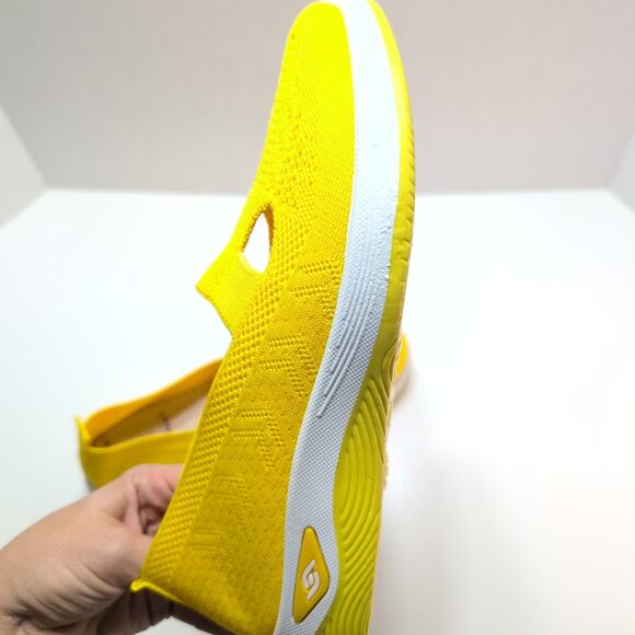 Flyknit Comfort Slip On Walking Shoes New In Package Women's 11 Yellow/White - Picture 4 of 8